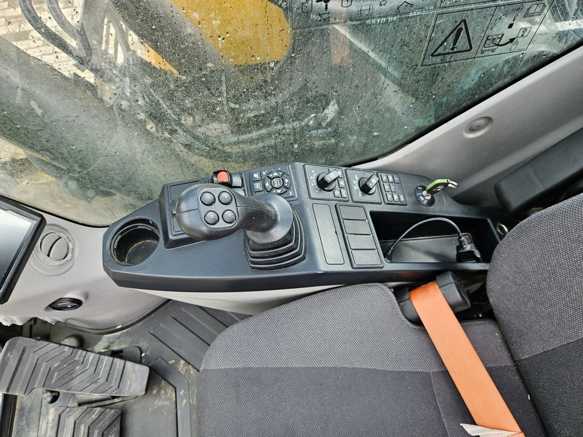 Excavator Volvo EC220ENL — poza 7