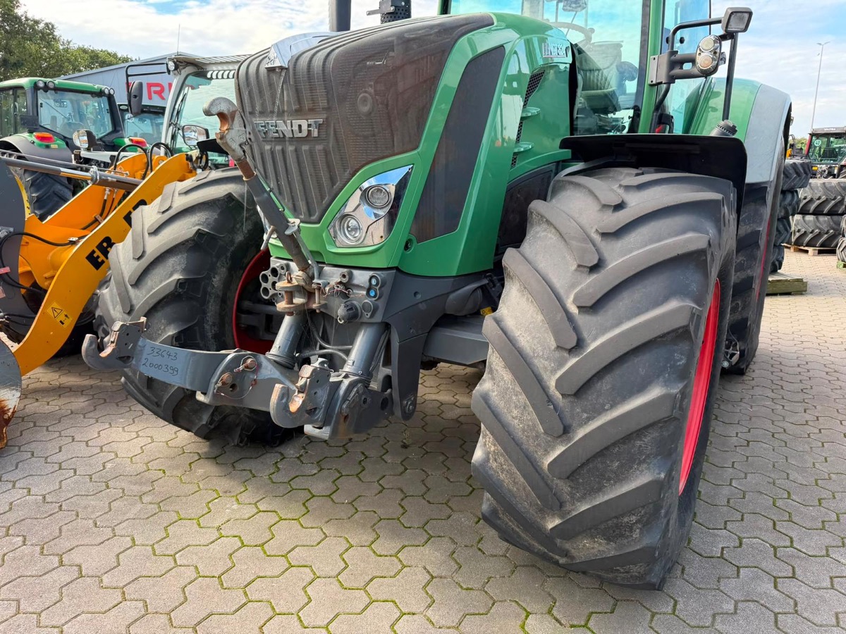 Fendt 824 Vario — poza 2