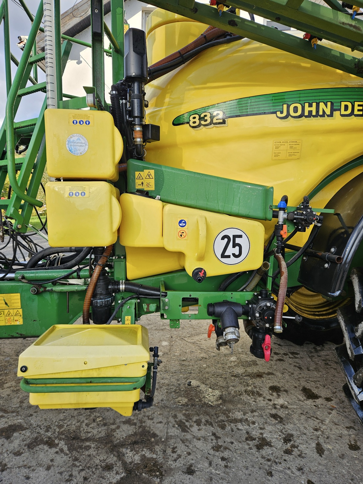 Met Tractat John Deere 832 — poza 8