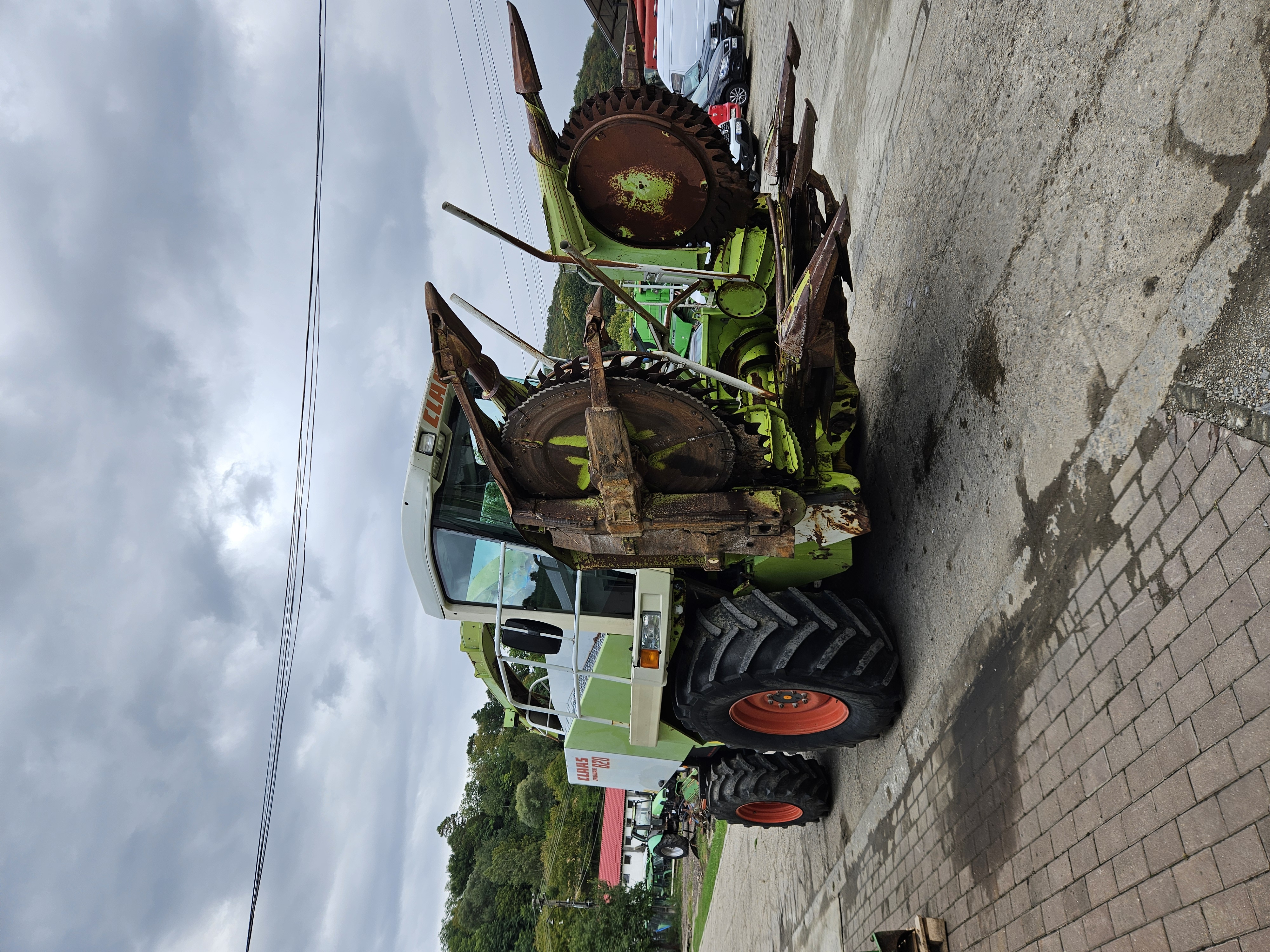 De vanzare combina siloz Claas Jaguar 820+Claas RU450